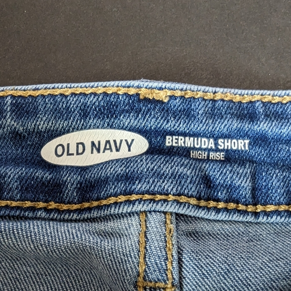 Old Navy Jean Shorts Size 2 - Picture 3 of 5